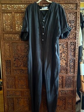Mantaikotai Handmade 100% linen jumpsuit, German silver antique buttons M black